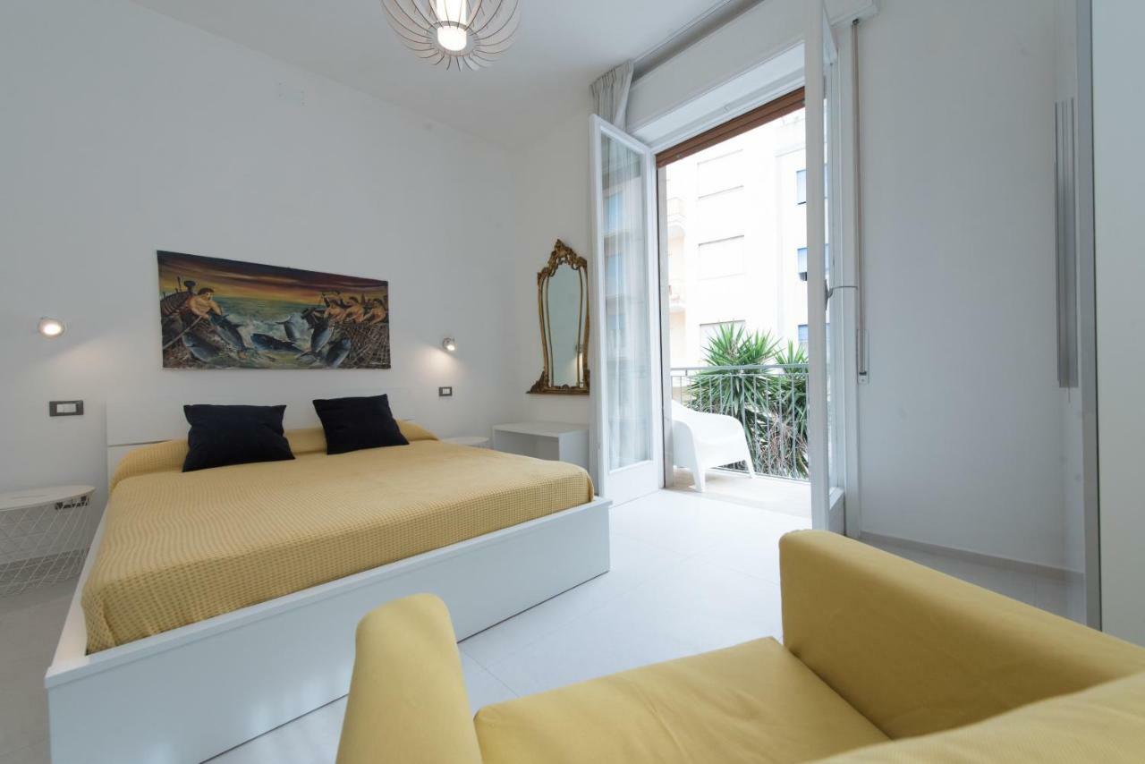 Laurus Apartments Trapani Bagian luar foto