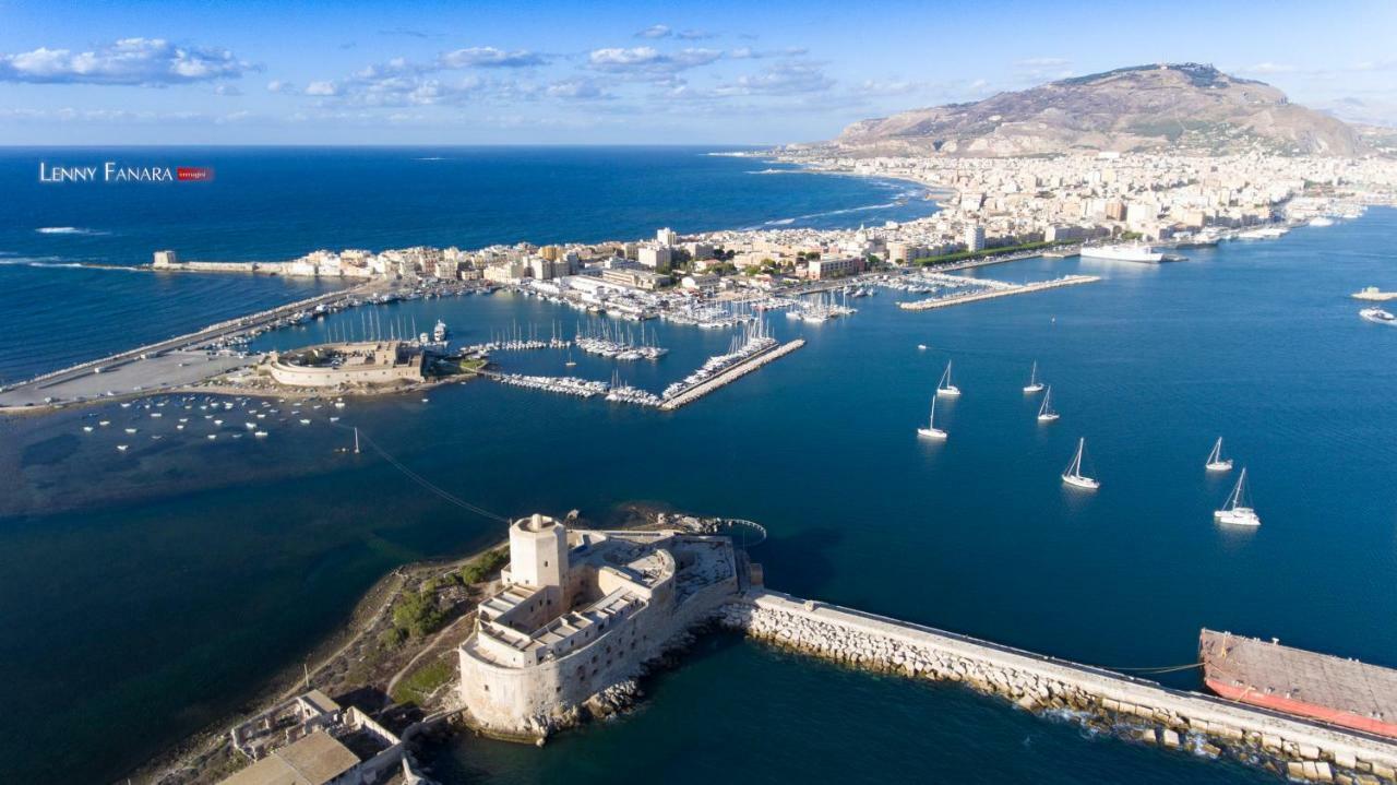 Laurus Apartments Trapani Bagian luar foto